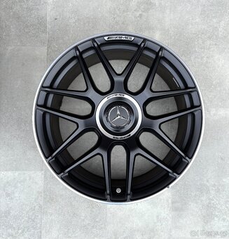 Mercedes R19 A45 A45s Mercedes AMG V class 8,5J Et46 - 2