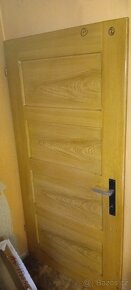 Starožitné dveře 90tky dřevo masiv levé i pravé - 2