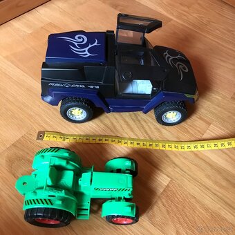Autíčko Playmobile • Traktor • Plyšový míč • Kbelík Cars - 2