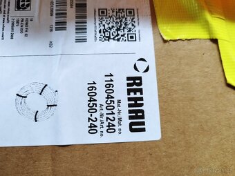 REHAU RAUTHERM SPEED K 16x1,5 mm s páskou s háčky suchý zip - 2