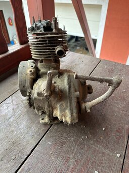 Čz 175 předválečná - motor - 2