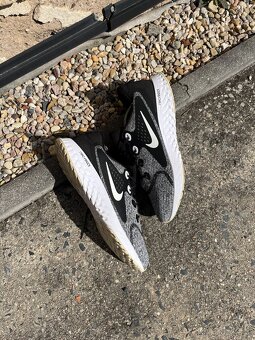 Boty Nike Legend React - 2