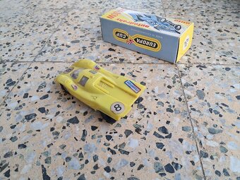 Auto na autodráhu ites - 2