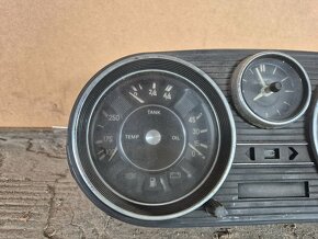 Americké budíky Mercedes Benz W108/109, W114/115 - 2