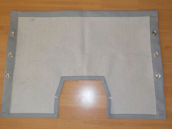 Plachta zadní spodní části kabiny na Zetor - 2