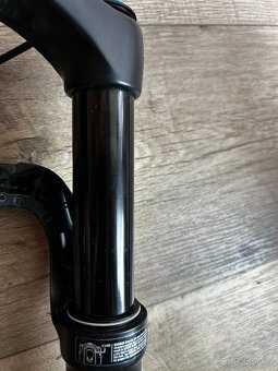 Vidlice Fox FOX RHYTM Float 32 Fit Grip Remote-zdvih 100mm - 2