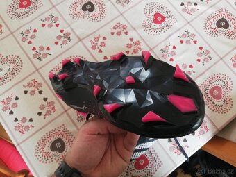 Kopačky Adidas Predator, vel. 10/44 - pouze vyzkoušené - 2