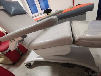 Kosmeticke křeslo/LEHÁTKO AKCE stříbrné 5motorů - 2