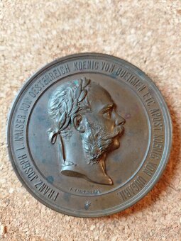 Masivní Záslužná AE Medaile FJ I. - Světová Výstava Vídeň 18 - 2