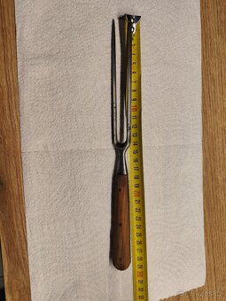 Starožitná ocelová vidlice na maso - 2