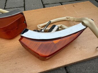 Volha Gaz 24,2410, přední blinkry original nove - 2