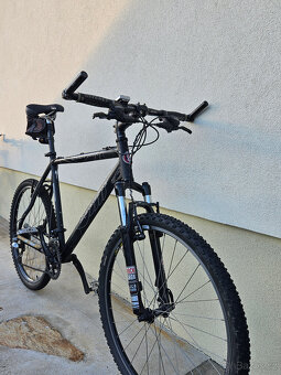 Horské kolo a dámské kolo - 2