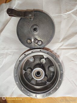 Jawa pionýr střed kola a brzdový štít - 2