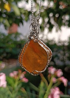 Jantar - Paměť pradávných věků s vůni pryskyřice - 2