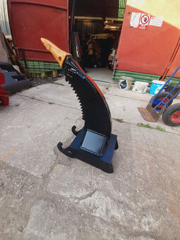 Trhací hák =Rozrývák lenhoff ms03 ,,TerexJCB - 2