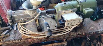 Elektrický mlynek-zabijačkovy s reverzním vypínačem - 2