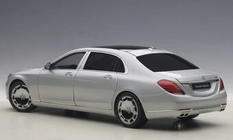 Model 1:18 Mercedes Maybach S-Klasse S600 (SWB) Autoart - 2