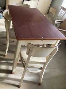 Mycí stůl, kredenc, stůl a gauč - 2