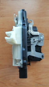 Zámek dveří-zadní levý ORIGINÁL - 2