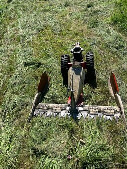 Prodám lištovou sekačku vari s převodovkou - 2