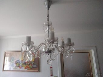 Skleněný lustr - 2