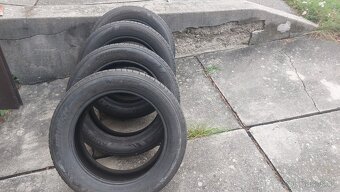 Prodám pneu 235/55/R18  100H - 2