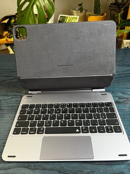Obal s klávesnicí Apple iPad 11 Pro (M4/M5) - 2