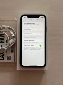 iPhone 11 64 GB, 100 % baterie, iOS 26.3. - 2