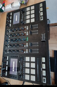 Traktor Kontrol S5 + originální case - 2