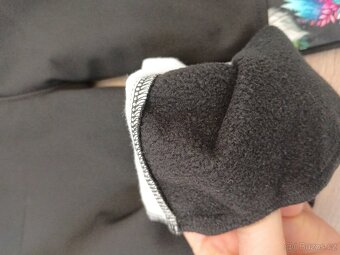 Softshellove kalhoty s fleesem 104/110, nové - 2