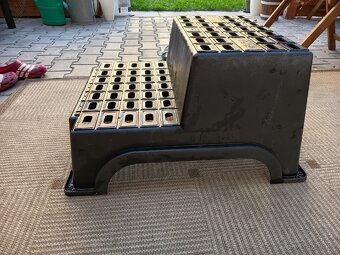 Schody ke karavanu - 2