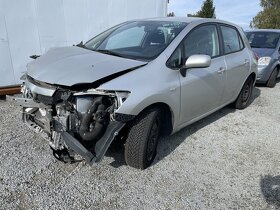 2008 TOYOTA AURIS 1.6 havarovaná na ND - vcelku - 2