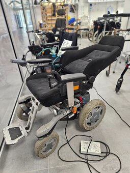 Terénní elektrický invalidní vozík Alber Adventure - 2