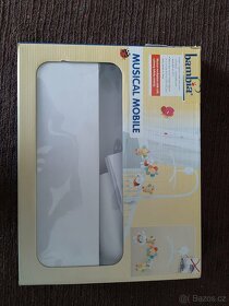 Kolotoč nad dětskou postýlku - 2