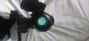 Prodám airsoftovou zbraň AK-47 + příslušenství. - 2