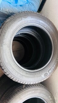 Michelin 215/60/R16 - 2