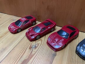 Autíčka Ferrari - 2