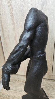 Železná socha - 2