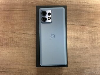 Motorola Edge 40 Pro 256 gb - 2