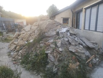 Daruji za odvoz hromadu suti - 2