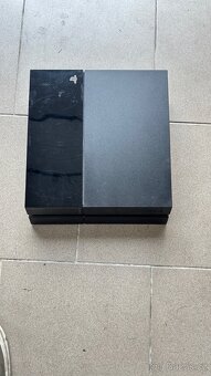 PlayStation 4 - 2