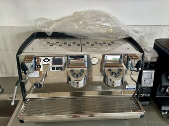 Profesionální pákové kávovary Victoria Arduino 358 Digit GR2 - 2