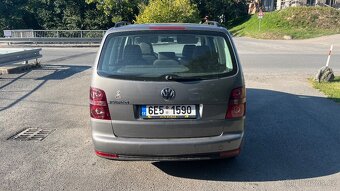 Volkswagen Touran Facelift 1.6 Mpi 75kw - 2