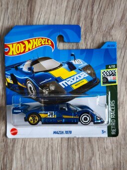 Hot Wheels - 2