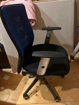 Kancelářské křeslo - 2