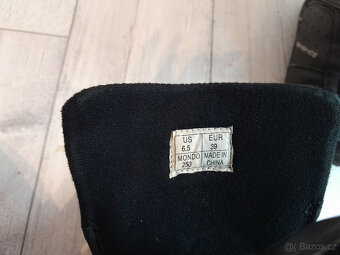 Prodám snowbordové boty Generics - 2