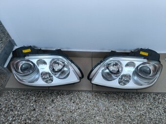 Světla xenon Touran, Caddy - 2
