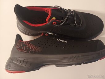 Bezpečnostní boty UVEX 43 - 2