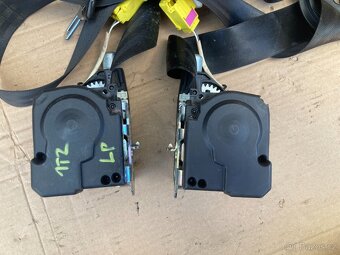 Přední pásy VW Touran - 2