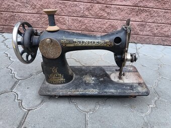 Šicí stroj Singer - 2
